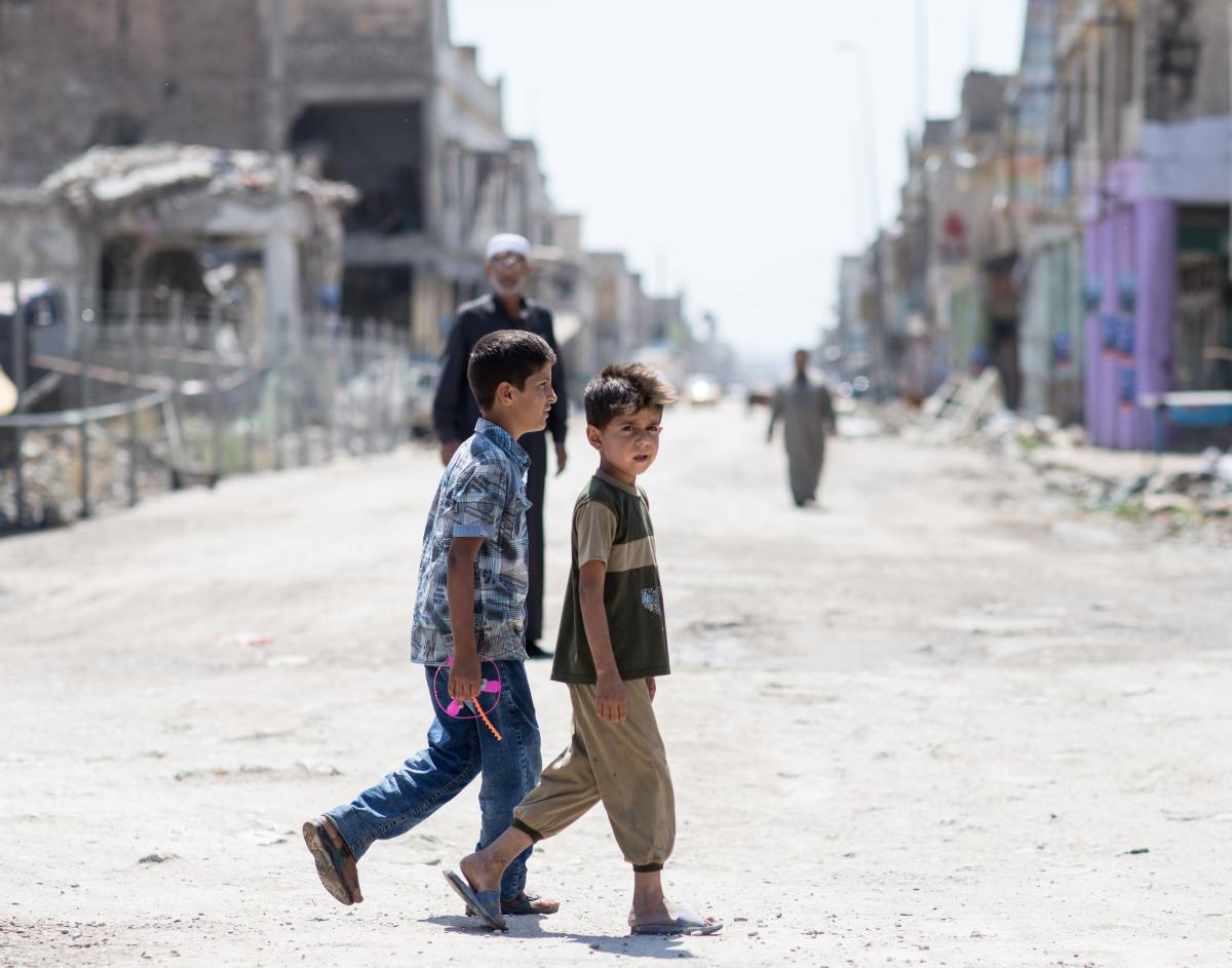 Mosulin lapset yrittävät sopeutua arkeen Isisin vallan romahdettua. Mielenterveysapuun tarvittaisiin enemmän kansainvälistä tukea.
